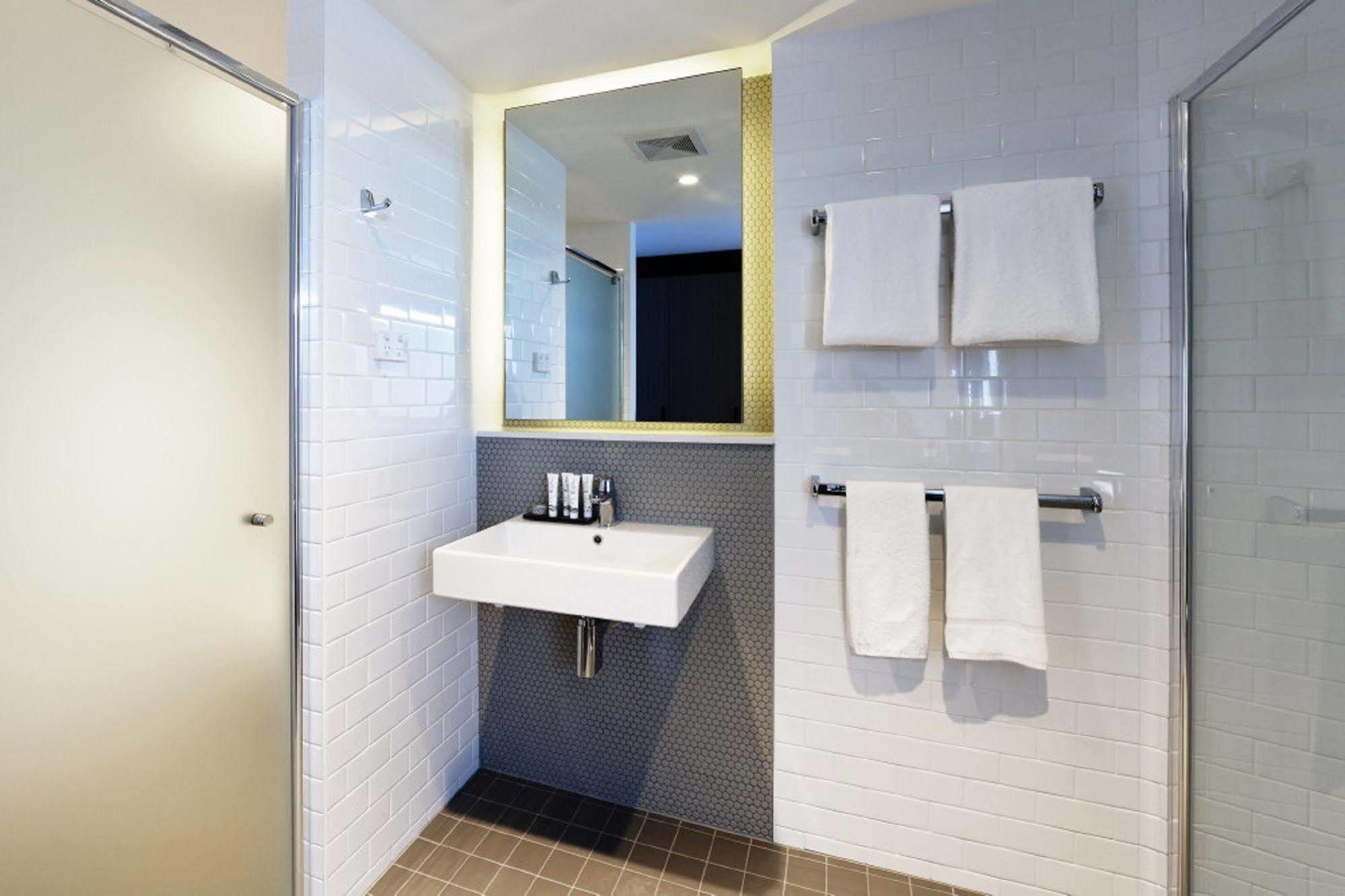 Alpha Mosaic Hotel Fortitude Valley Brisbane Buitenkant foto